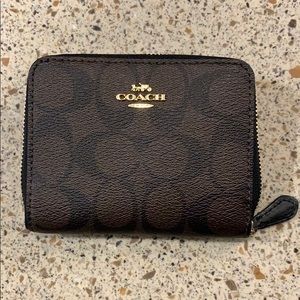 Coach Small Signature Zip Around Wallet